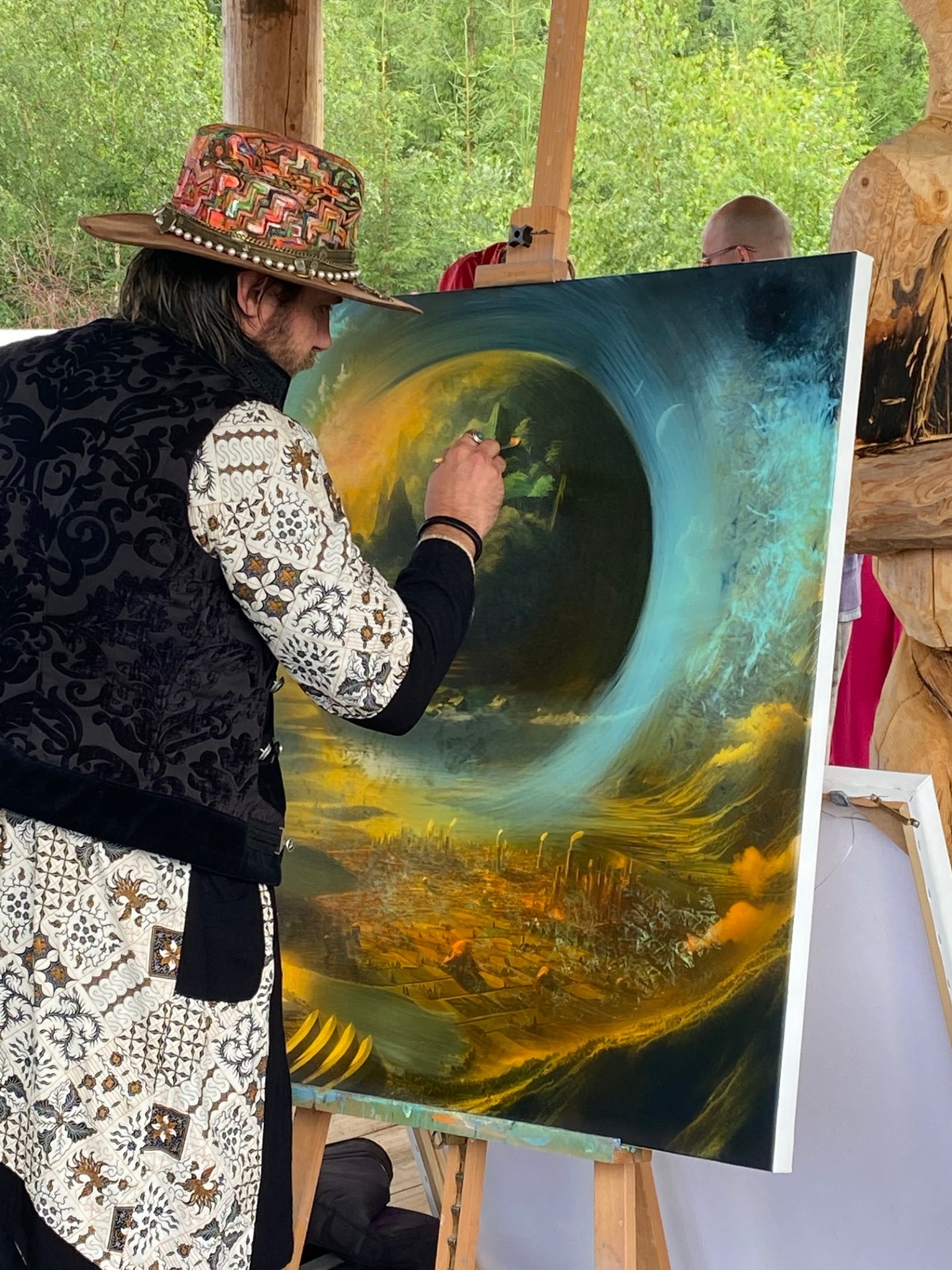 Luca Delcado livepainting Burning Stories III piece at Kosmos Festival 2024 Picture by @Yana